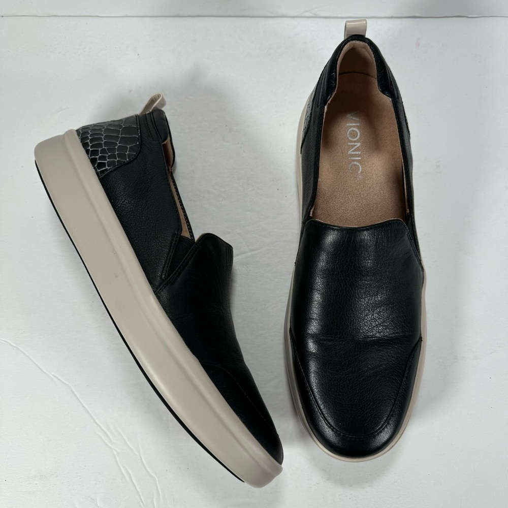 Vionic Penelope Croc Black White Slip-On Sneakers Women’s Size 8